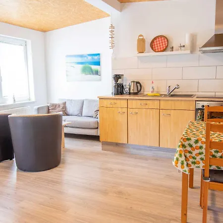 Neues Atelier Nyaraló