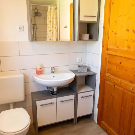 Neues Atelier Nyaraló *