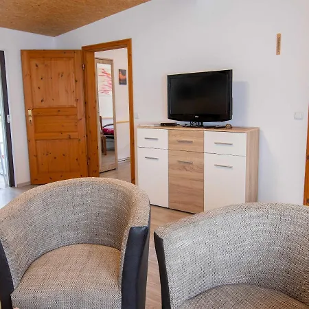 Nyaraló Neues Atelier