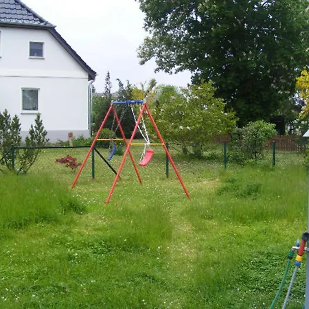 Neues Atelier Nyaraló *